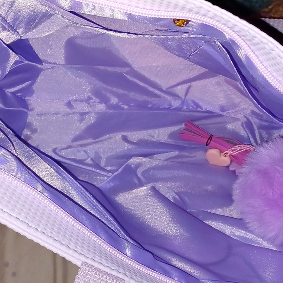 Kuromi's Wonderful Lilac Tote and Dangler/Keychain - Picture 11 of 16